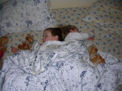 Soluzioni per convincere i più piccoli a dormire nel proprio letto