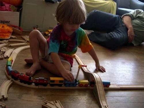 Come costruire giocattoli in legno realistici