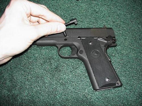 Come smontare una Colt 1911 o pistola 1991