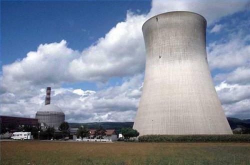 Energia alternativa contro energia nucleare