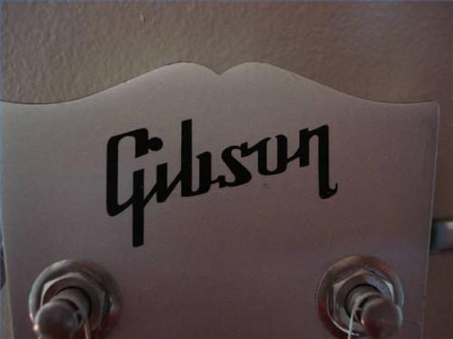 La storia della chitarra Gibson SG