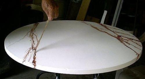 Come dipingere un tavolo al Look come pietra